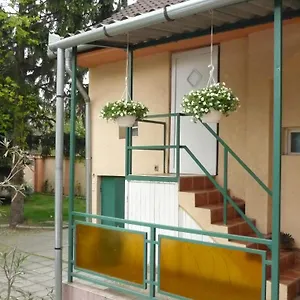 Jade Panzio 3* Budapešť